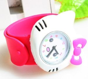 คลาสสิกซิลิโคนเข็มขัดคริสตัลเลดี้ Hello Kitty / ตบ / ของขวัญสไตล์ซิลิโคนสายรัดข้อมือนาฬิกา