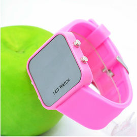 นาฬิกาสุภาพสตรีที่นิยมซิลิโคนสายรัดข้อมือนาฬิกาสีแดง Silicon LED Watch