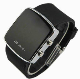 นาฬิกาสุภาพสตรีที่นิยมซิลิโคนสายรัดข้อมือนาฬิกาสีแดง Silicon LED Watch