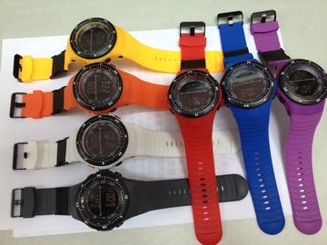 จอแอลซีดีสีดำมัลติฟังก์ชั่นาฬิกาดิจิตอลด้วย EL ไฟพื้นหลัง