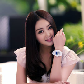 สีชมพูมัลติฟังก์ชั่นาฬิกาดิจิตอลสำหรับเด็กรูปแบบ 12H / 24H