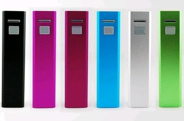 2600mAh สากลลิปสติก Mini Power ธนาคารสำหรับโทรศัพท์มือถือ / iPod