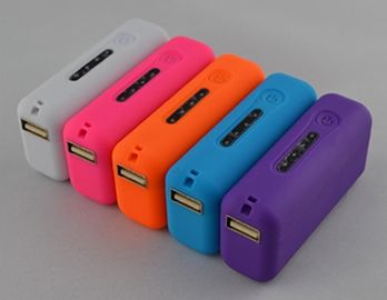 2600mAh USB Power ธนาคารพกพาที่มีไฟ LED สีแดง / ชมพู / เขียว