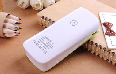 เดินทางมืออาชีพ 4400mAh USB Power ธนาคารแบบพกพาสำหรับโทรศัพท์มือถือ, iPad