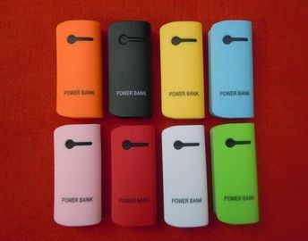 Galaxy S4 Mini / iPhone / iPad สากล Portable Power Bank 5200mAh