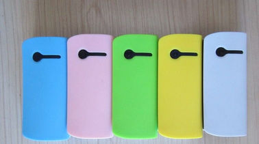 Galaxy S4 Mini / iPhone / iPad สากล Portable Power Bank 5200mAh