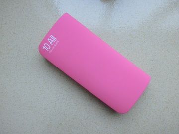 8800mAh ชาร์จไฟได้รวดเร็ว Wallet Li-ion พลังงานธนาคาร 5V ด้วยไฟฉาย LED