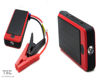 ดับเบิล USB ธนาคารไฟฟ้าแบบพกพา 12000mAh กระโดดรถเริ่มต้นในชุดสีแดง