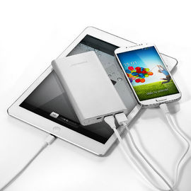 ยูนิเวอร์แซ 10000MAH แบบพกพาโทรศัพท์มือถือธนาคารพลังงานลิเธียมโพลิเมอร์มือถือชาร์จไฟได้รวดเร็ว