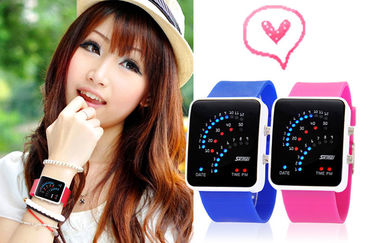 สีดำ 12/24 ชั่วโมง LED ดิจิตอล Case นาฬิกาข้อมือโลหะผสมสำหรับวัยรุ่น
