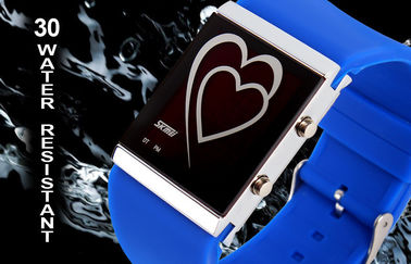 LED ดิจิตอลนาฬิกาข้อมือสไตล์หัวใจคู่ EL Backlight กระจกนาฬิกา