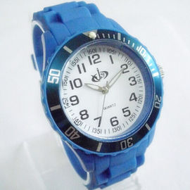 คลาสสิกสีฟ้าขาวสีของสายซิลิโคนผู้ชายนาฬิกาควอตซ์น้ำแข็ง 43mm ไม่มีวัน
