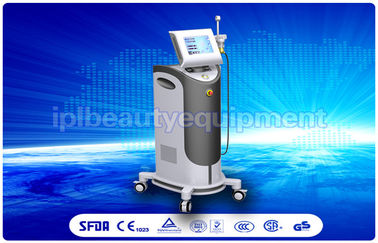 เครื่อง RF Microneedle เศษส่วนสำหรับการกำจัดสิวรูขุมขนกว้างหดตัว