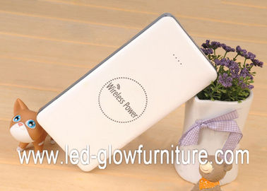 ยูนิเวอร์แซ 8000mAh ฉีแบบ Dual USB ธนาคารไฟฟ้าแบบพกพาสำหรับอุปกรณ์โทรศัพท์มือถือทั้งหมด