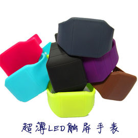 กันน้ำกีฬาซิลิโคนสายรัดข้อมือนาฬิกา, จอสัมผัส LED Watch