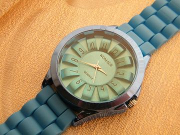 เดซี่ 3D แบบ Dial ผู้ใหญ่ซิลิโคนนาฬิกาอะนาล็อกแสดงผลป้องกันช็อกนาฬิกา